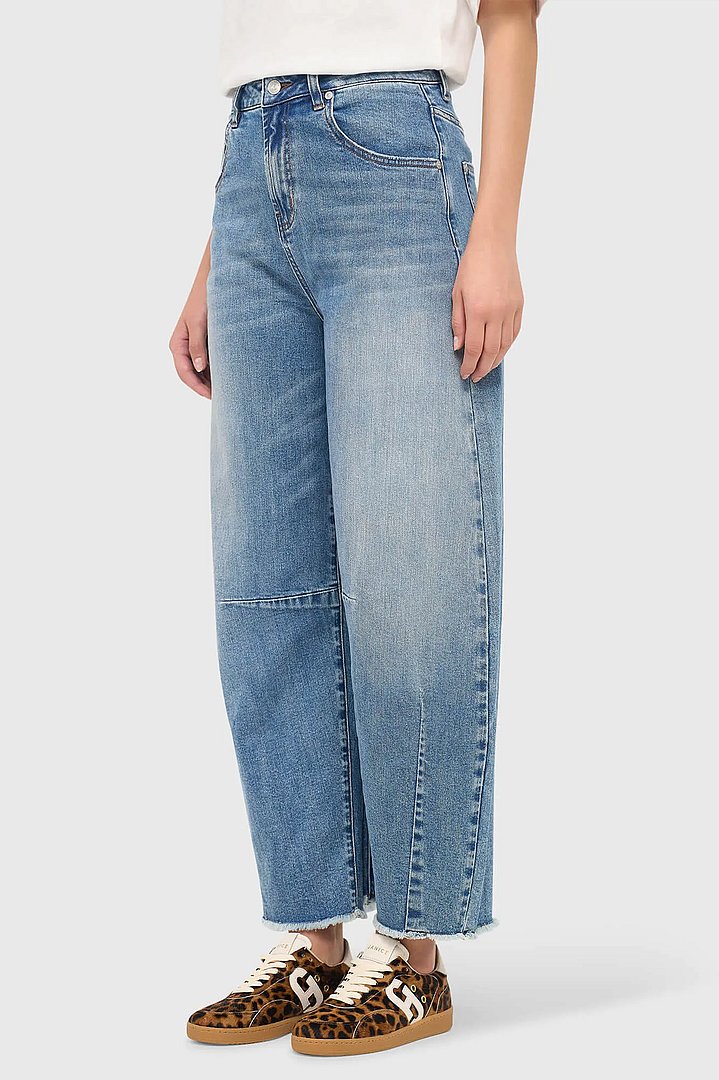 barrel-jeans-dames-midrise-blauw-379-billy-janice-01.webp