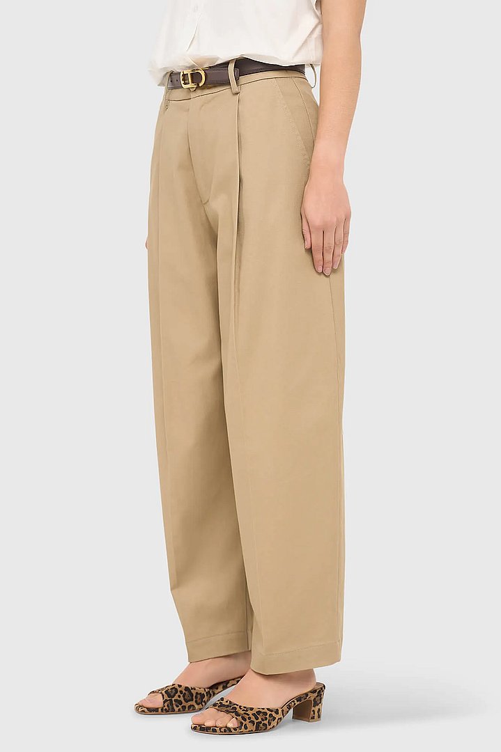 beige-katoenen-paperbag-broek-steekzakken-barrel-balti-janice-01.webp