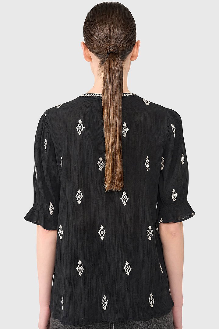 Blouse dames kai geborduurd zwart janice 1