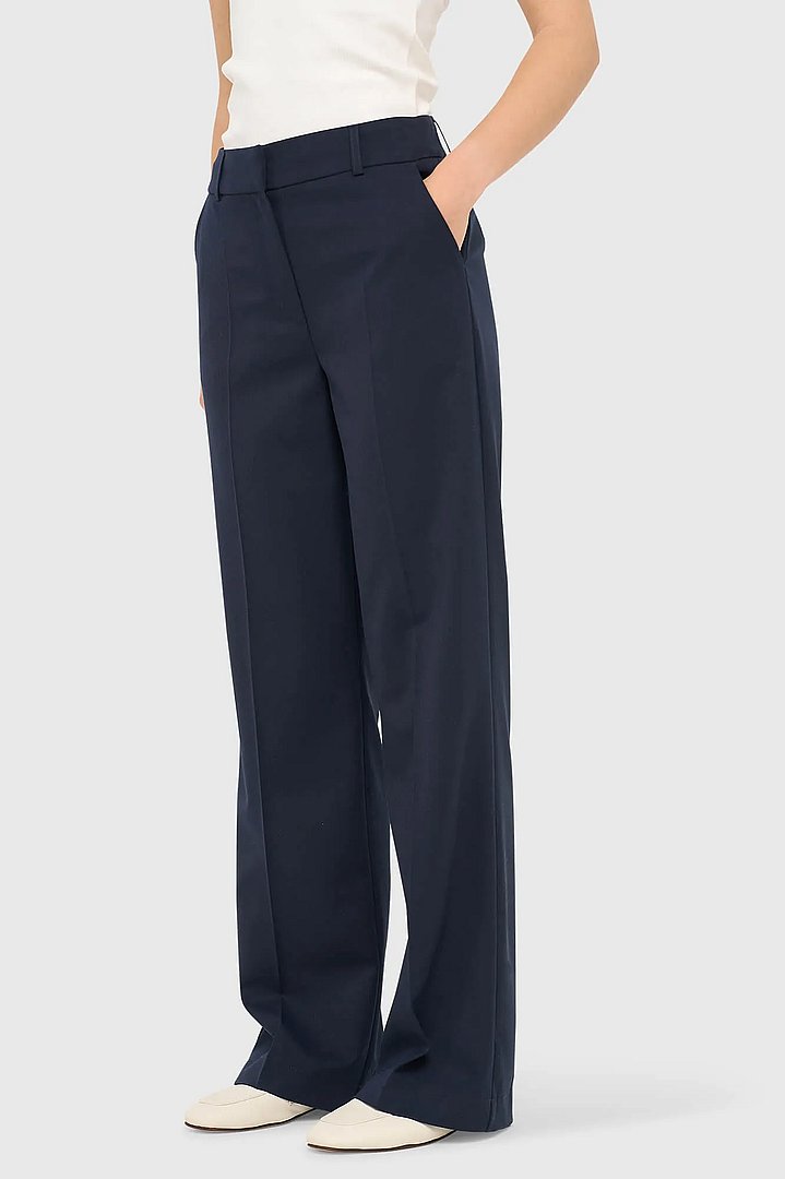 broek-dames-rechte-wijde-pijp-emil-blauw-janice-03.webp