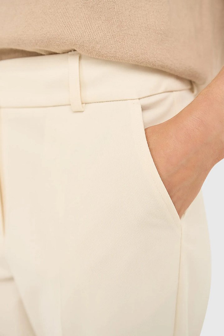 broek-dames-wijde-pijp-emil-off-white-janice-04.webp
