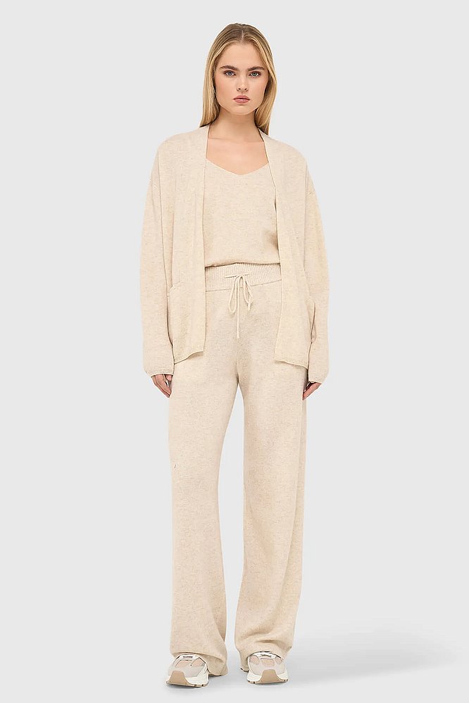 cashmere-broek-wijde-pijp-dames-eldon-beige-janice-01.webp
