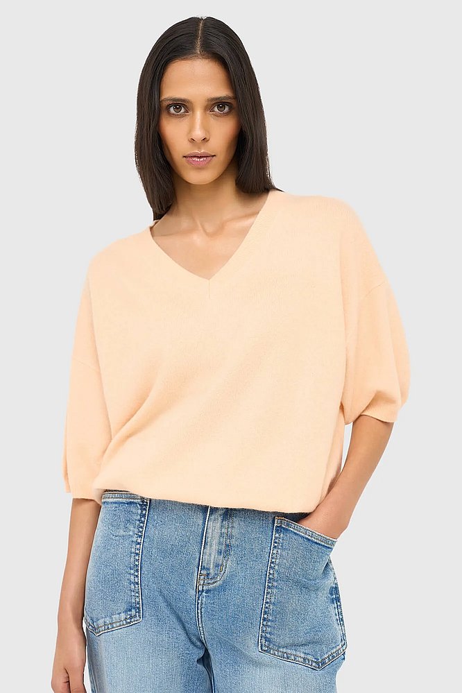 cashmere-dames-trui-v-hals-romeo-peach-janice-01.webp
