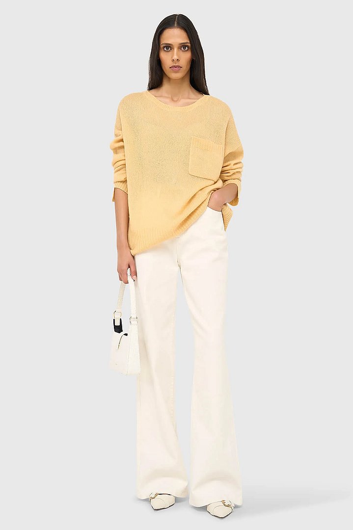cashmere-dames-trui-wijde-hals-dayton-geel-janice-02.webp