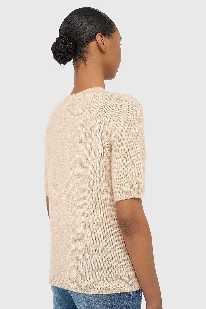 cashmere-dames-truitje-korte-mouw-beige-eloi-janice-03.webp