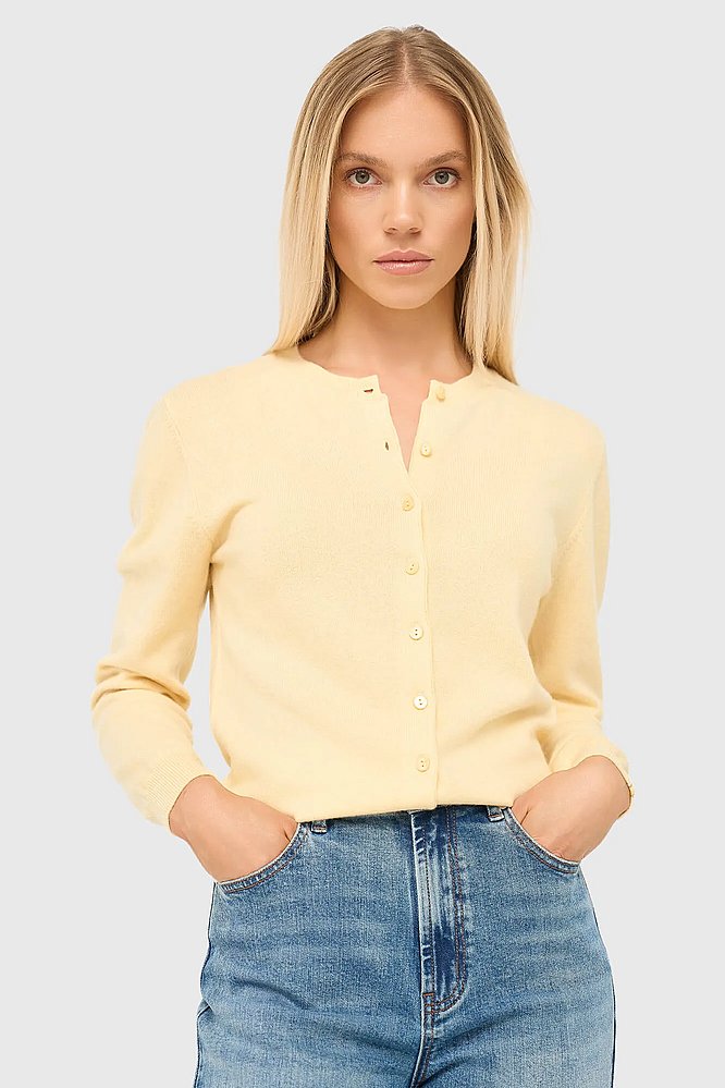 cashmere-dames-vest-geel-lucas-janice-03.webp