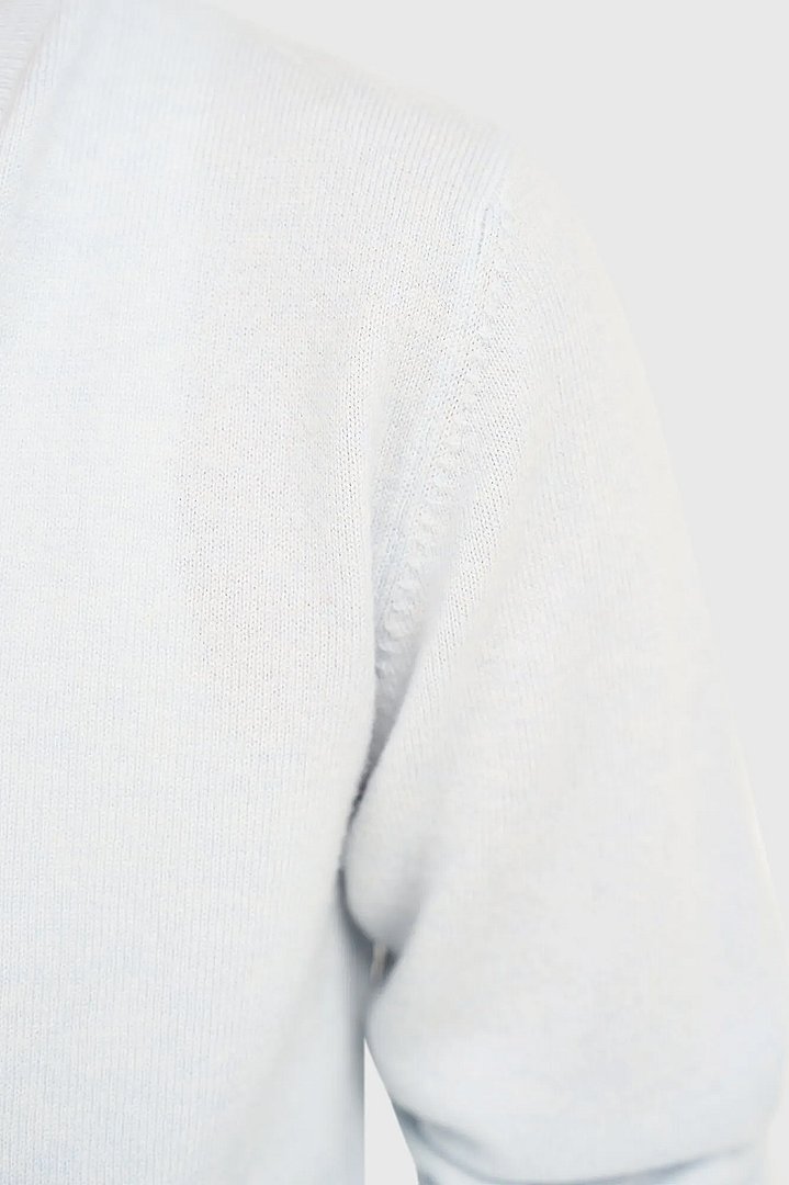 cashmere-dames-vest-licht-blauw-lucas-janice-02.webp