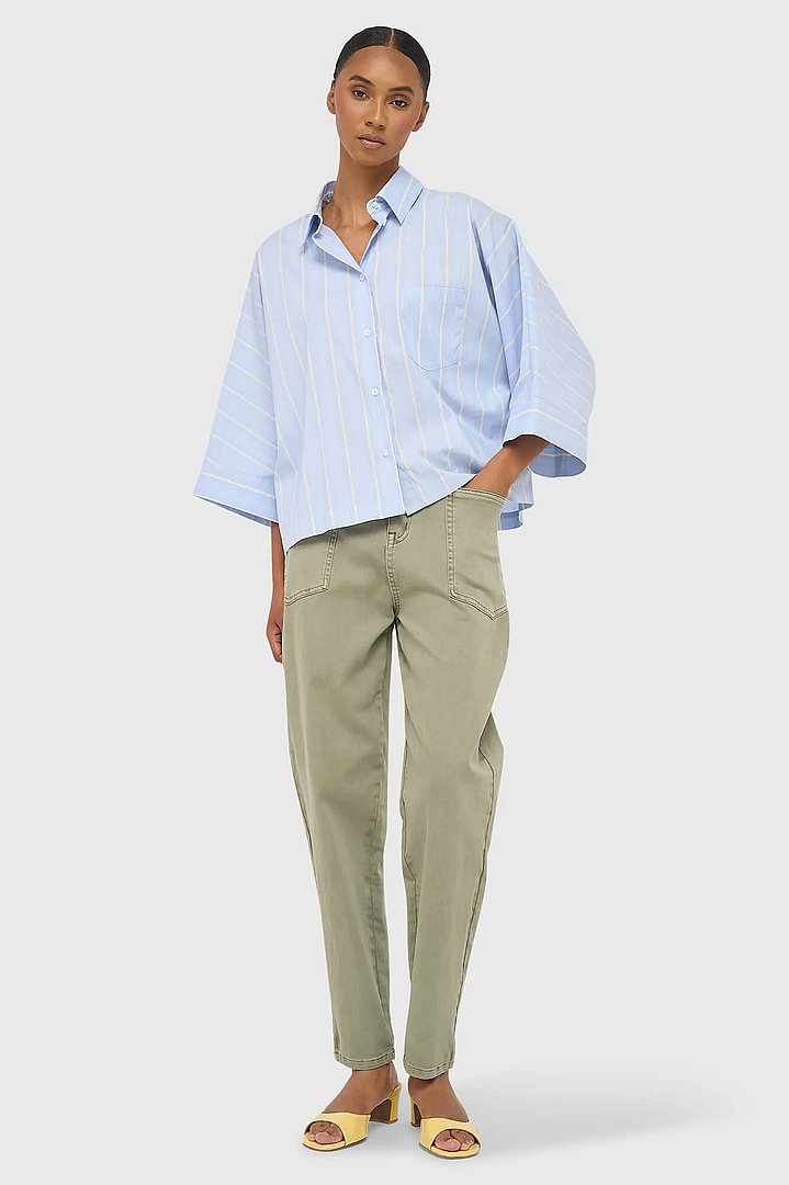 dames-blouse-gestreept-blauw-carl-janice-04.webp