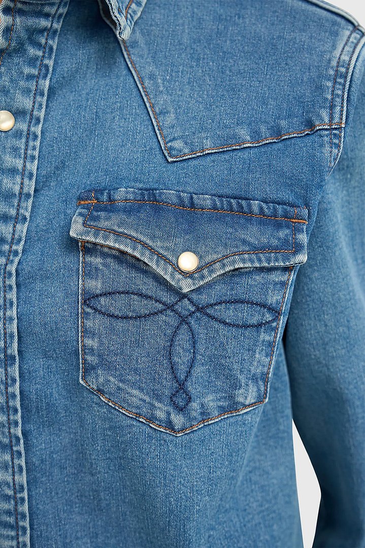 denim-blouse-dames-stretch-levi-379-janice-03.webp