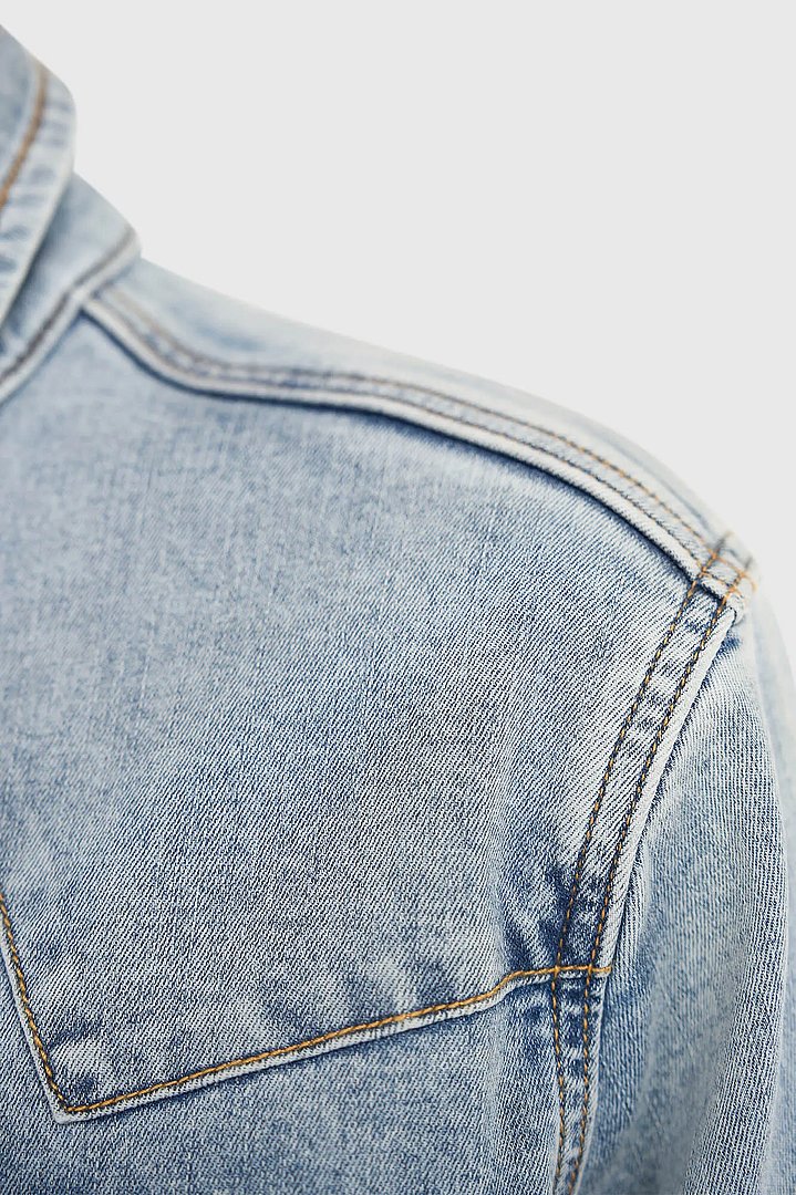 denim-blouse-dames-stretch-levi-565-janice-04.webp