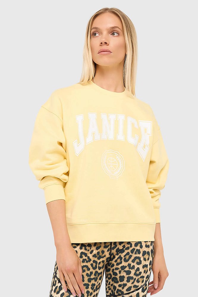 gele-dames-sweater-katoen-owen-logo-janice-04.webp