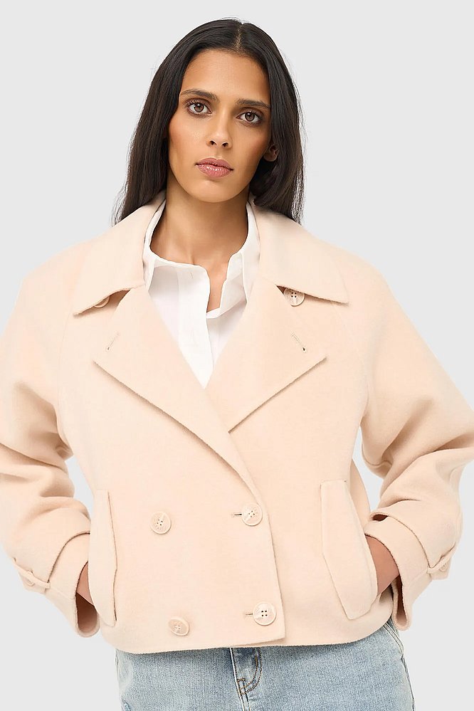 korte-cashmere-jas-trenchcoat-double-face-peach-floyd-janice-03.webp
