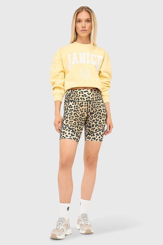 korte-legging-shorts-sport-cole-panterprint-janice-04.webp