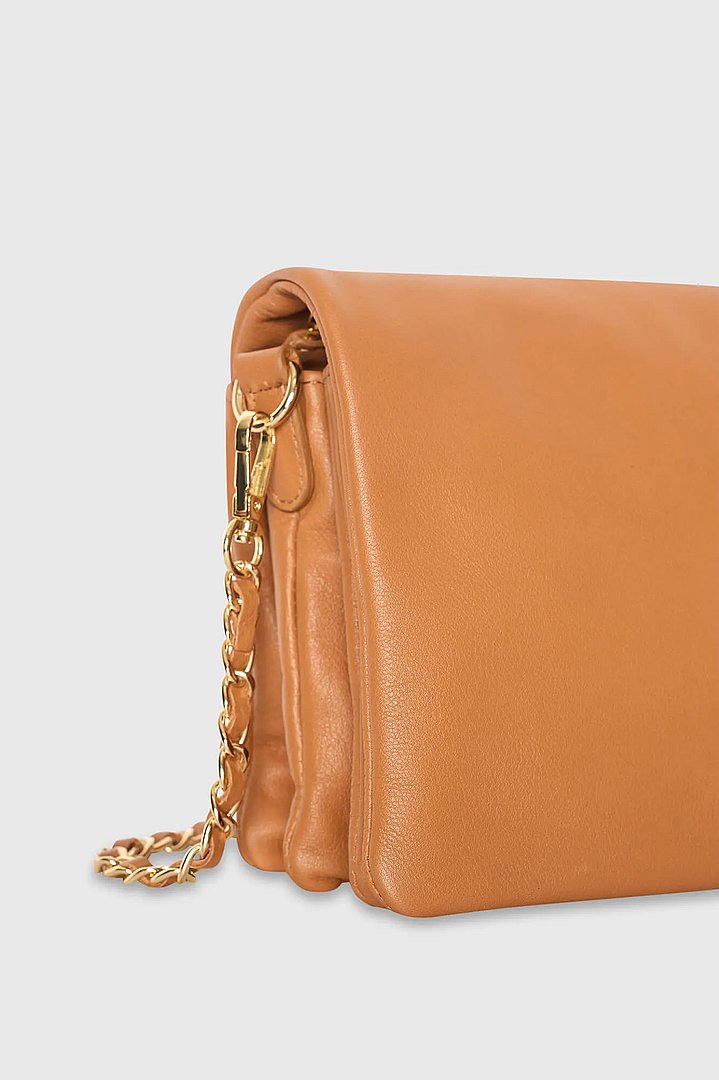 leren-dames-tas-skylar-cognac-janice-02.webp