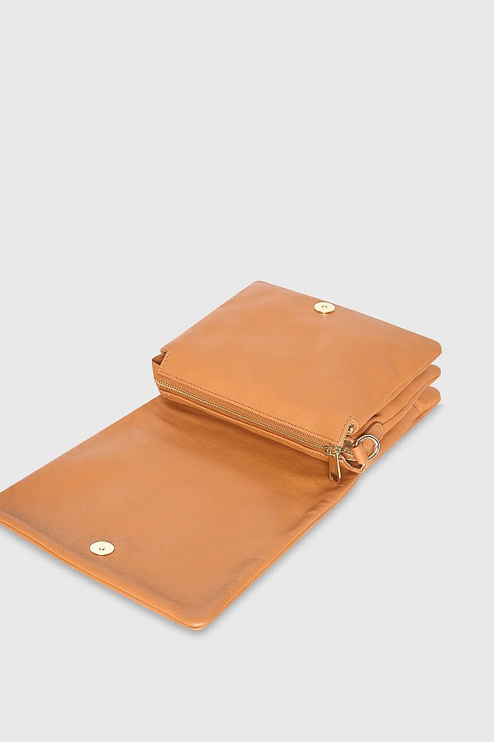 leren-dames-tas-skylar-cognac-janice-03.webp