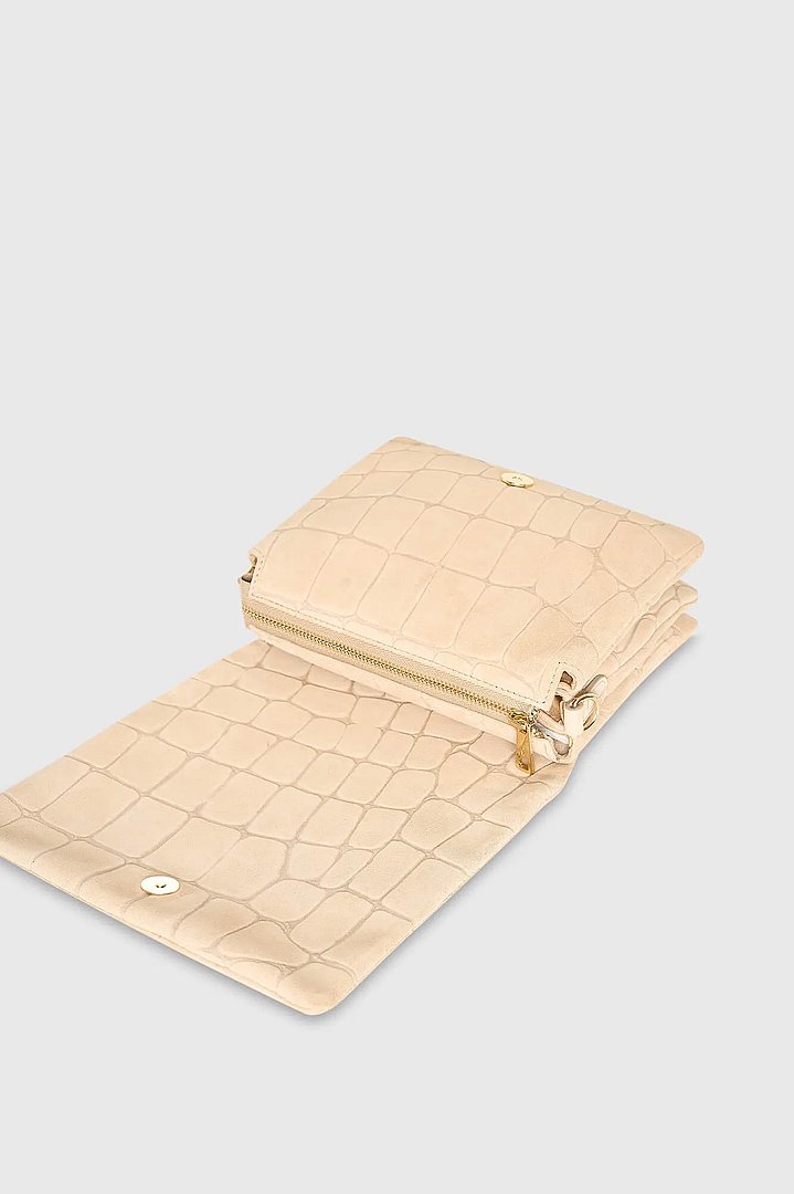 leren-suede-schoudertas-tas-beige-croco-skylar-janice-03.webp