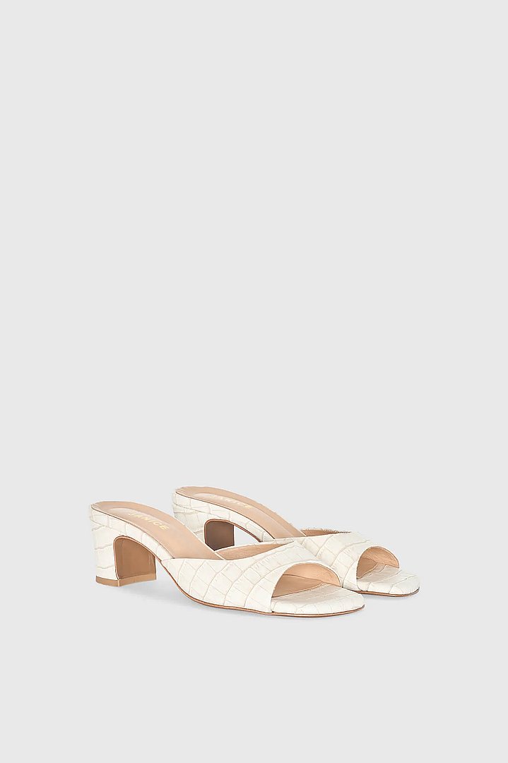 muiltjes-dames-leer-crew-off-white-geel-janice-01.webp