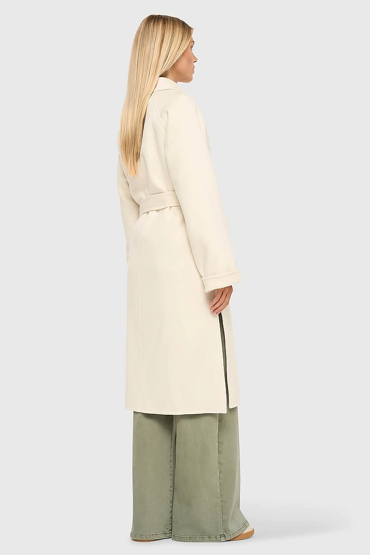 off-white-cashmere-dames-jas-lang-double-face-jules-janice-03.webp