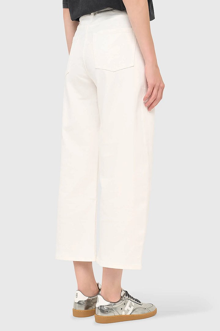 witte-barrel-jeans-dames-mid-rise-baxter-janice-02.webp