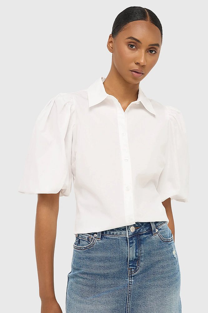 witte-katoenen-blouse-dames-lars-wit-janice-03.webp