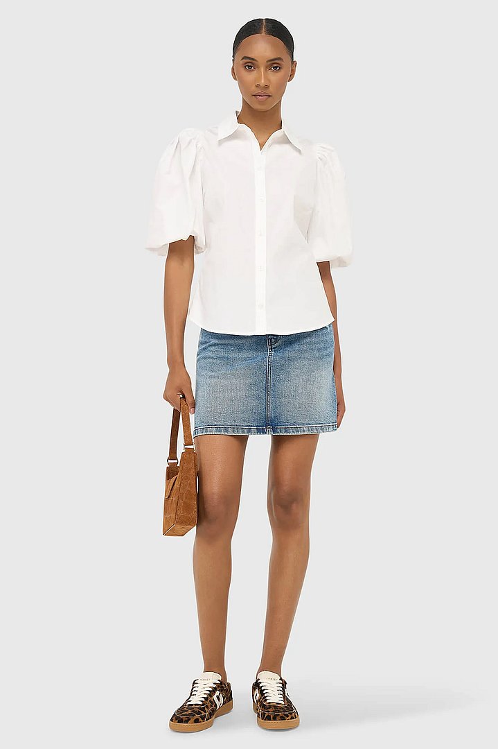 witte-katoenen-blouse-dames-lars-wit-janice-04.webp
