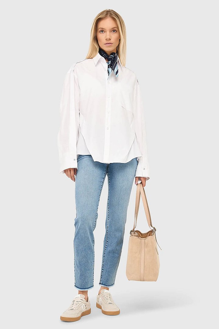 witte-katoenen-oversized-dames-blouse-phil-janice-01.webp